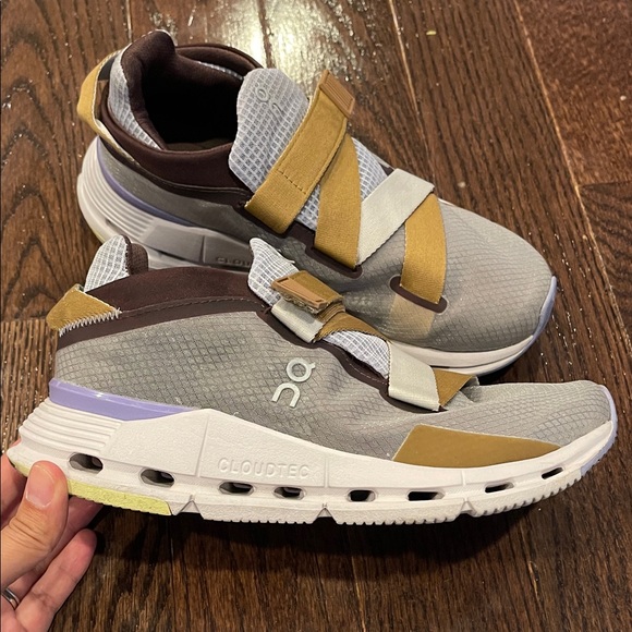 ON Cloudnova wrap sneakers - Picture 1 of 9